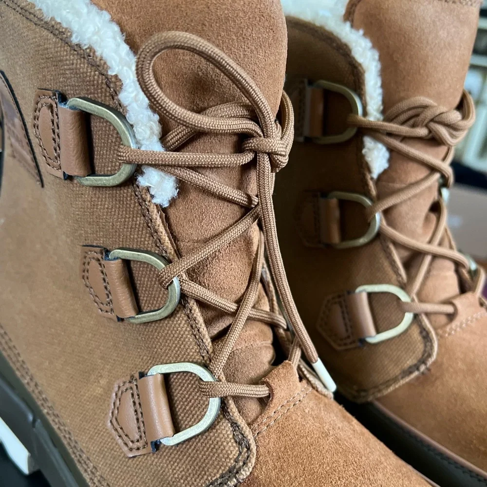 TODAY ONLY!! NWT Sorel Tivoli Lug Sole Boots - Picture 6 of 12